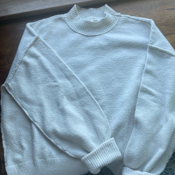 Coastal girl tops bundle - Picture 4 of 11